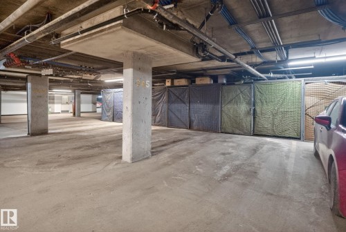 420 10407 122 Street, Edmonton, AB - Indoor Photo Showing Garage