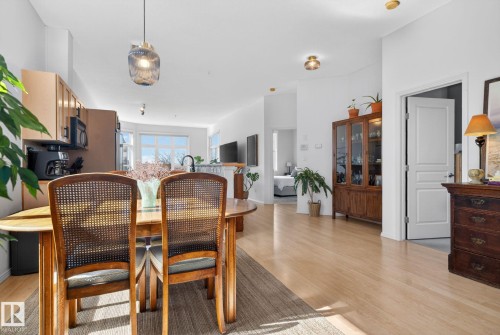 420 10407 122 Street, Edmonton, AB - Indoor Photo Showing Dining Room