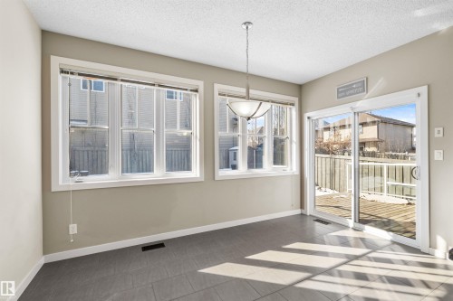 805 Armitage Wynd, Edmonton, AB - Indoor Photo Showing Other Room