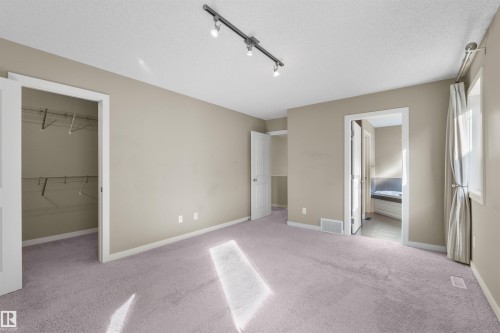 805 Armitage Wynd, Edmonton, AB - Indoor