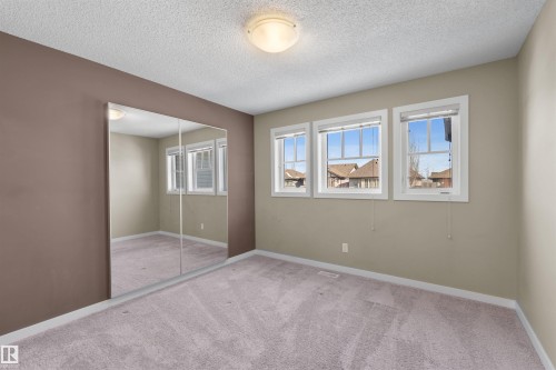 805 Armitage Wynd, Edmonton, AB - Indoor Photo Showing Other Room