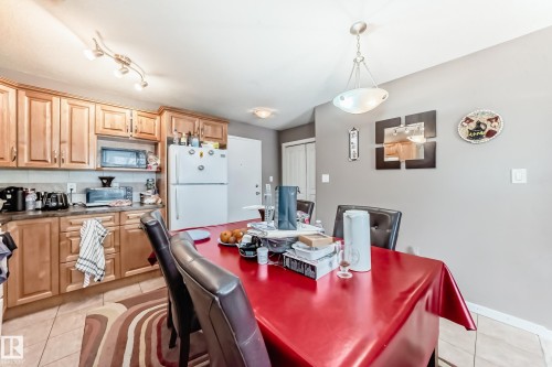 203 11827 105 Street, Edmonton, AB - Indoor