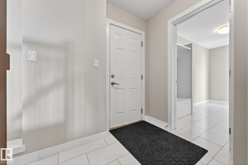 433 Meadowview Drive, Fort Saskatchewan, AB - Indoor Photo Showing Other Room