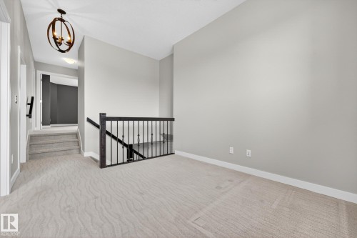 433 Meadowview Drive, Fort Saskatchewan, AB - Indoor Photo Showing Other Room