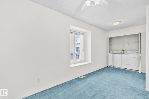 2 Creekside Way, Spruce Grove, AB - Indoor Photo Showing Laundry Room
