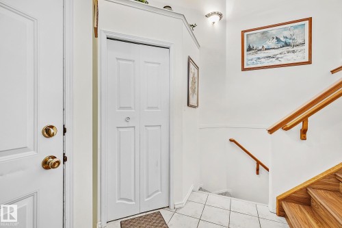 2 Creekside Way, Spruce Grove, AB - Indoor Photo Showing Other Room