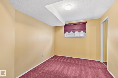 2 Creekside Way, Spruce Grove, AB - Indoor Photo Showing Other Room