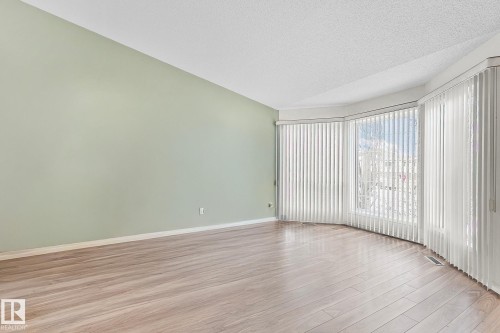 2 Creekside Way, Spruce Grove, AB - Indoor Photo Showing Other Room