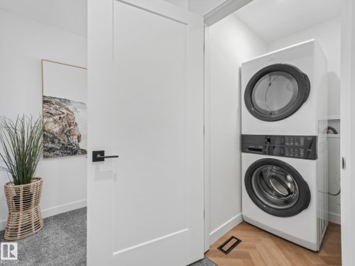 240 Westridge Road, Edmonton, AB - Indoor Photo Showing Laundry Room