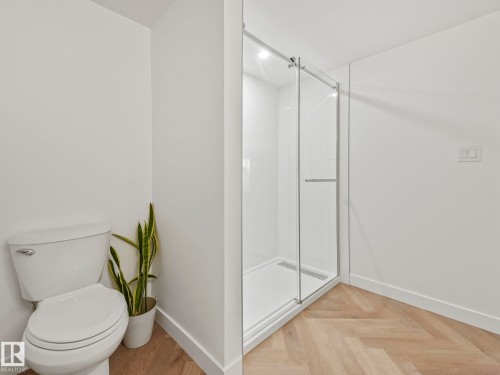 240 Westridge Road, Edmonton, AB - Indoor Photo Showing Bathroom