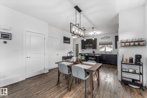 1 Currant Crescent, Fort Saskatchewan, AB - Indoor Photo Showing Dining Room