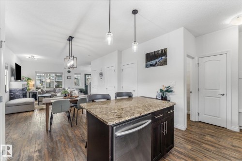 1 Currant Crescent, Fort Saskatchewan, AB - Indoor Photo Showing Kitchen