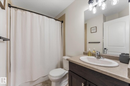 1 Currant Crescent, Fort Saskatchewan, AB - Indoor Photo Showing Bathroom