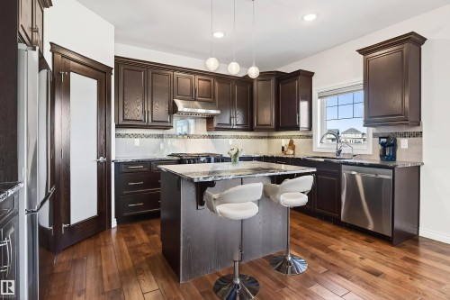 15856 13 Avenue, Edmonton, AB - Indoor Photo Showing Kitchen With Upgraded Kitchen