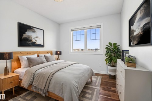 15856 13 Avenue, Edmonton, AB - Indoor Photo Showing Bedroom