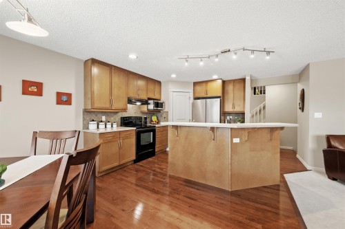 304 79 Street, Edmonton, AB - Indoor Photo Showing Kitchen