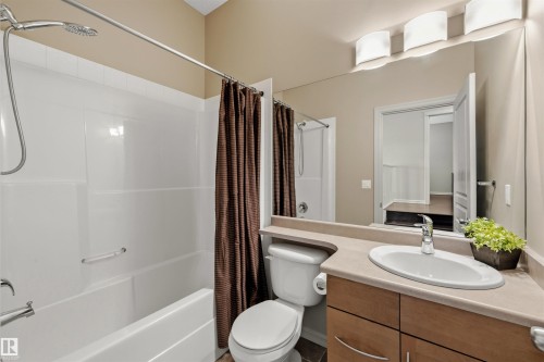 304 79 Street, Edmonton, AB - Indoor Photo Showing Bathroom