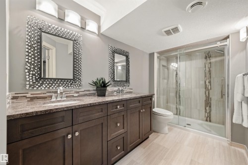 304 79 Street, Edmonton, AB - Indoor Photo Showing Bathroom