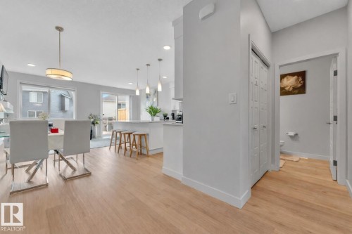 3861 Chrustawka Place, Edmonton, AB - Indoor