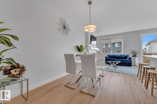 3861 Chrustawka Place, Edmonton, AB - Indoor Photo Showing Dining Room
