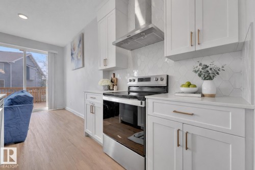 3861 Chrustawka Place, Edmonton, AB - Indoor Photo Showing Kitchen
