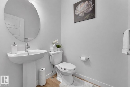 3861 Chrustawka Place, Edmonton, AB - Indoor Photo Showing Bathroom