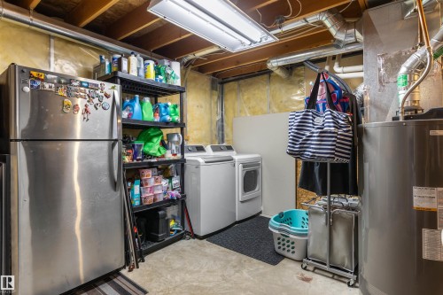 21 Dubonnet Way, St. Albert, AB - Indoor Photo Showing Laundry Room