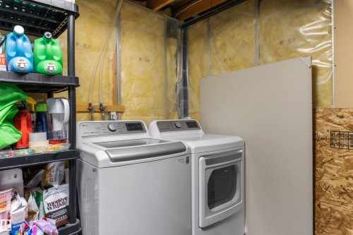 21 Dubonnet Way, St. Albert, AB - Indoor Photo Showing Laundry Room