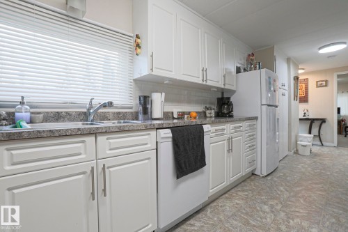 43 Maple Ridge Drive, Edmonton, AB - Indoor Photo Showing Kitchen With Double Sink