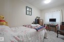 43 Maple Ridge Drive, Edmonton, AB  - Indoor Photo Showing Bedroom 