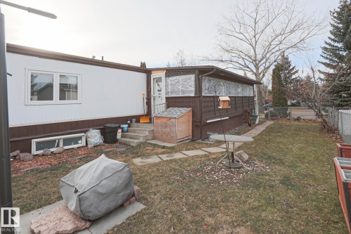 43 Maple Ridge Drive, Edmonton, AB - Outdoor With Deck Patio Veranda