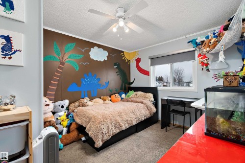 3 Sunset Boulevard, Spruce Grove, AB - Indoor Photo Showing Bedroom