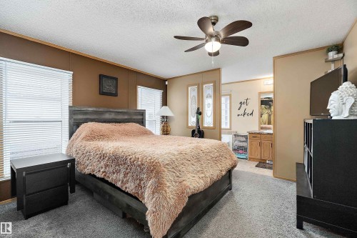 3 Sunset Boulevard, Spruce Grove, AB - Indoor Photo Showing Bedroom