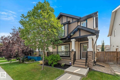 37 SANTANA Crescent  Fort Saskatchewan, AB T8L 0N8