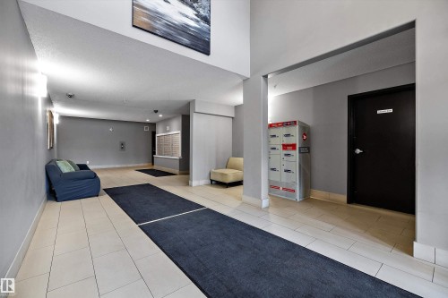 323 14808 125 Street, Edmonton, AB - Indoor Photo Showing Other Room