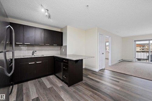 323 14808 125 Street, Edmonton, AB - Indoor Photo Showing Kitchen