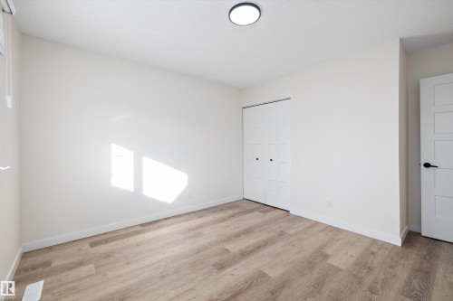130 Callingwood Two, Edmonton, AB - Indoor Photo Showing Other Room