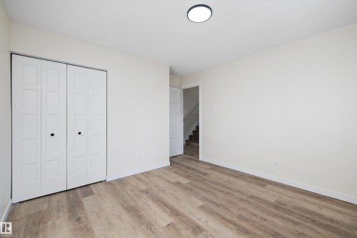 130 Callingwood Two, Edmonton, AB - Indoor Photo Showing Other Room