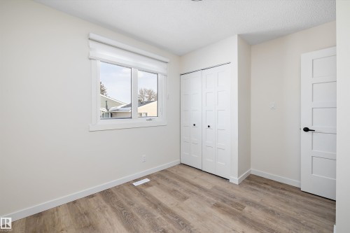 130 Callingwood Two, Edmonton, AB - Indoor Photo Showing Other Room