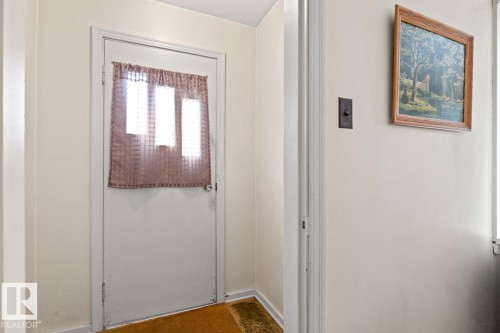 12044 50 Street, Edmonton, AB - Indoor Photo Showing Other Room
