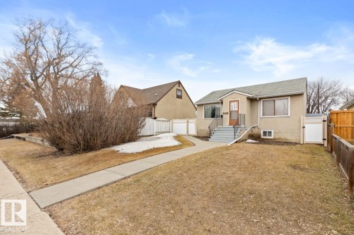 12044 50 Street, Edmonton, AB - Outdoor