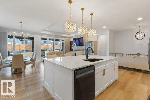 26 Red Crest Way, St. Albert, AB - Indoor Photo Showing Kitchen With Upgraded Kitchen