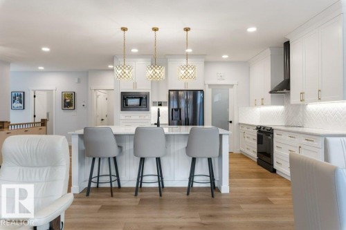 26 Red Crest Way, St. Albert, AB - Indoor Photo Showing Kitchen With Upgraded Kitchen