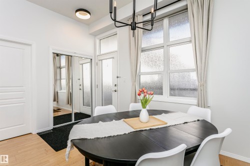 503 9503 101 Avenue, Edmonton, AB - Indoor Photo Showing Dining Room