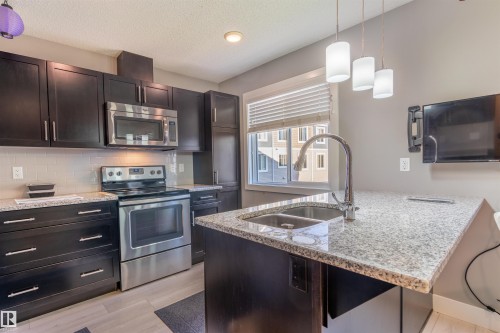 57 415 Clareview Road, Edmonton, AB - Indoor Photo Showing Kitchen With Double Sink With Upgraded Kitchen