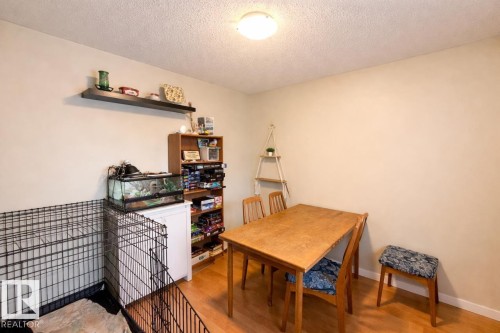 18607 66 Avenue Nw, Edmonton, AB - Indoor