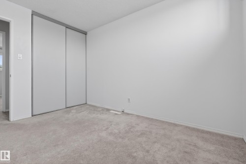 E 16315 89 Avenue, Edmonton, AB - Indoor Photo Showing Other Room