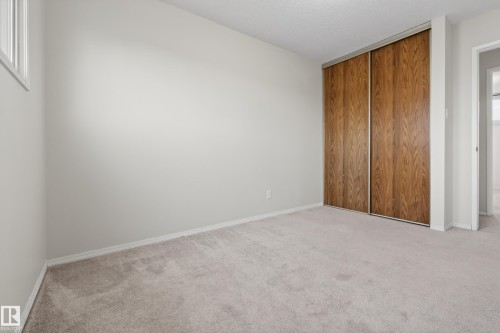 E 16315 89 Avenue, Edmonton, AB - Indoor Photo Showing Other Room