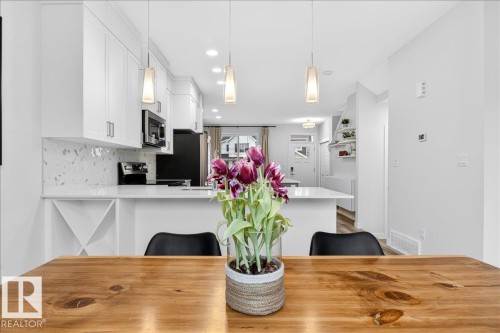 535 Paterson Way, Edmonton, AB - Indoor