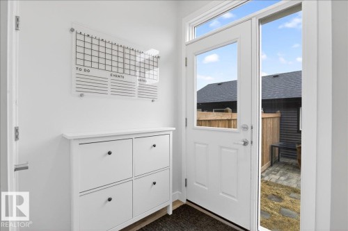 535 Paterson Way, Edmonton, AB - Indoor Photo Showing Other Room